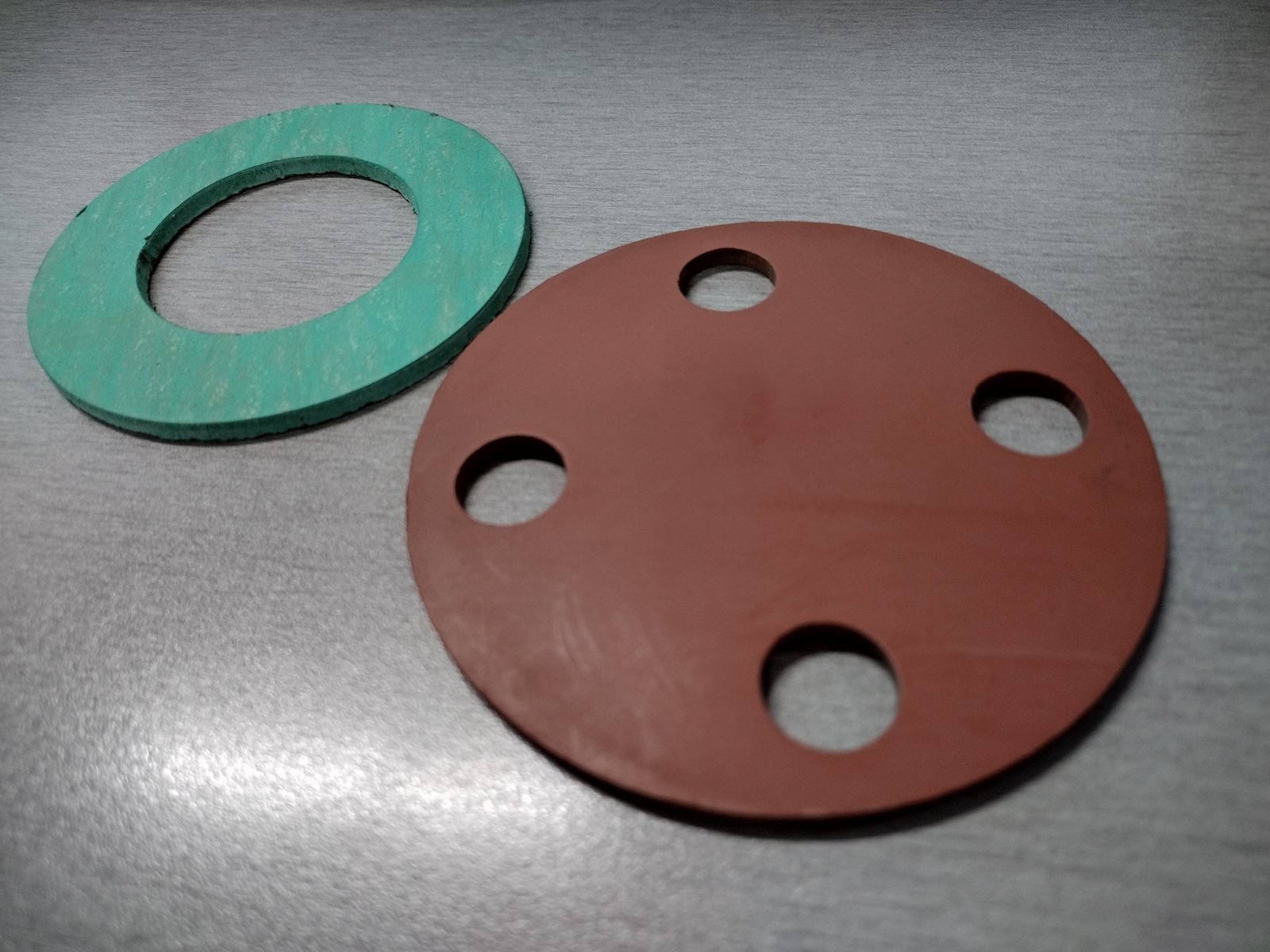 Gaskets and fasteners photo 5